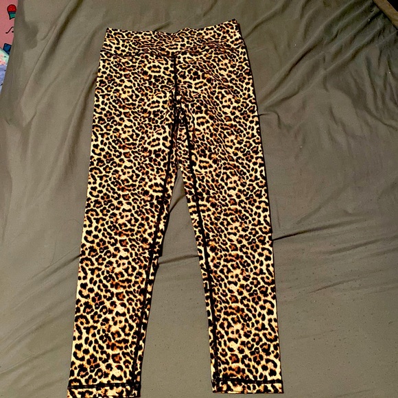 Zyia scrunch booty leggings - Picture 1 of 3